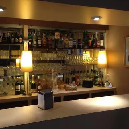 Lys Hotel 2*
